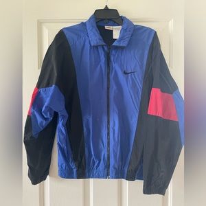 Vintage Nike zippered windbreaker EUC